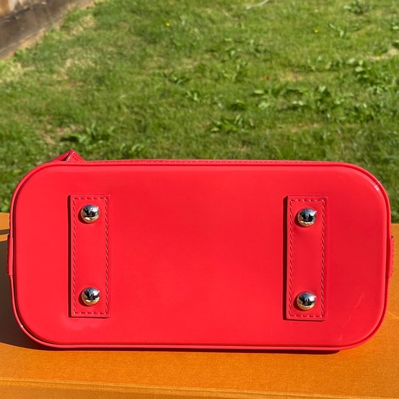 COPY - LV alma BB red vernis rayunes - Picture 7 of 16